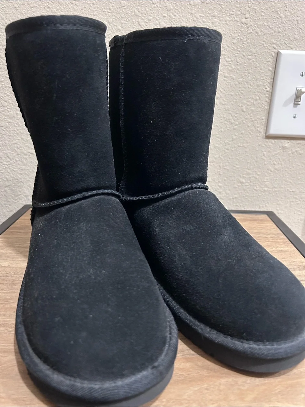 Koolaburra UGG Black Suede Mid-Calf Pull-On Boots